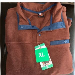 32 Degree Heat Men’s Red Fleece Pullover with 3 buttons, chest pocket, X…